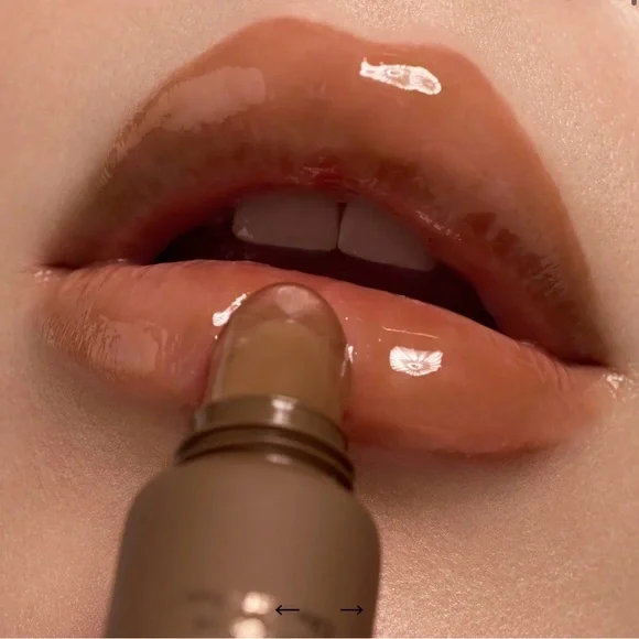 NEW Limited Edition Summer Fridays Lip Butter Balm in Hot Cocoa Sheer Brown - Picture 3 of 10